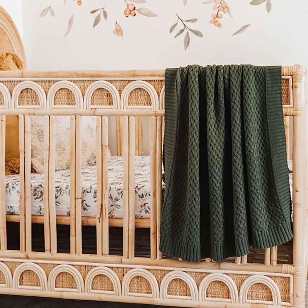[Snuggle Hunny] Diamond Knit Blanket — Olive
