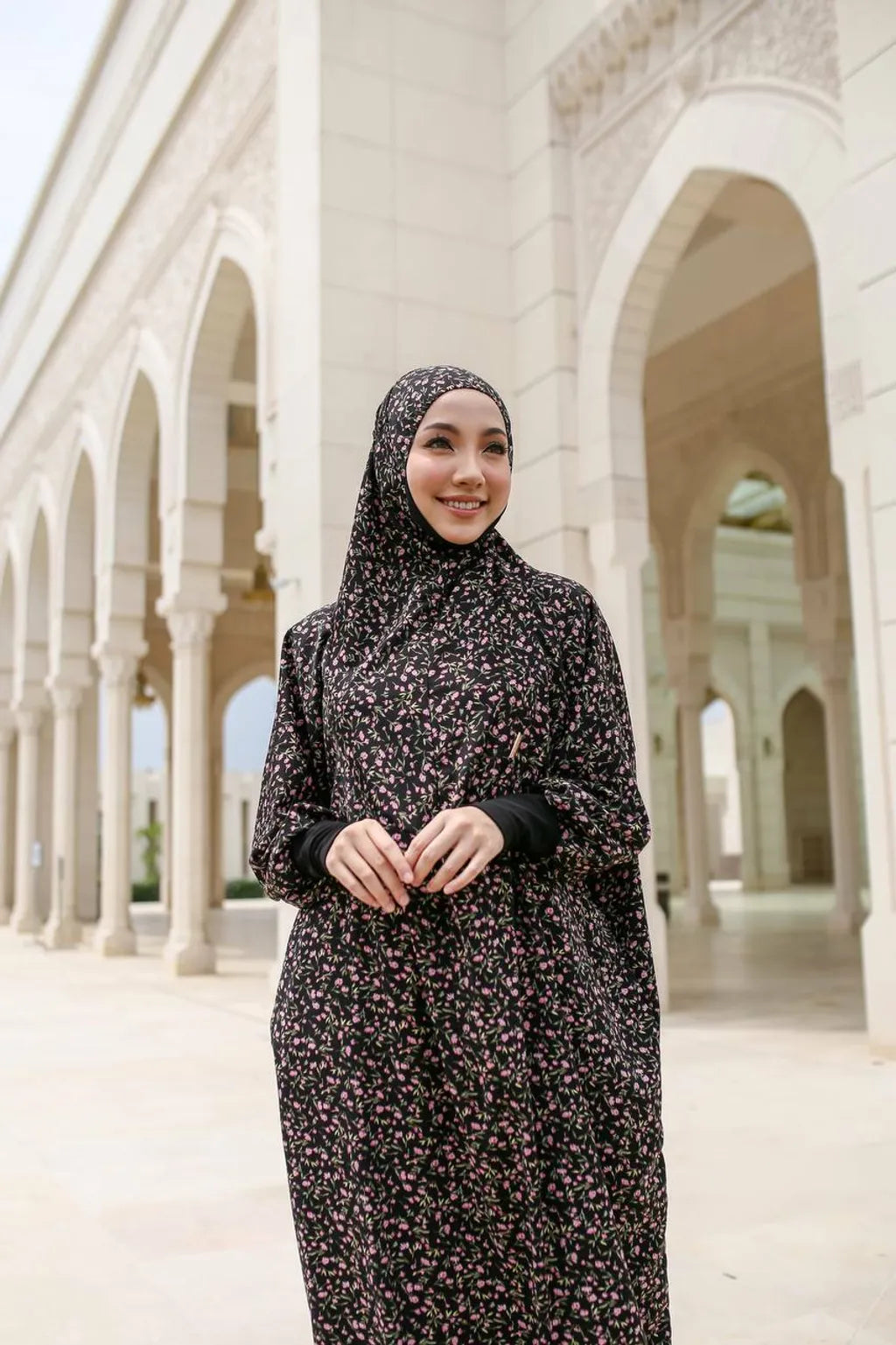 Telekung Jubah Saroja Black Pink